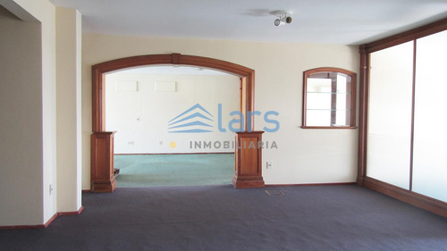 Oficina Para Alquilar / Ciudad Vieja - Inmobiliaria Lars