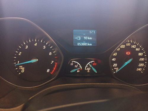 Imagen 6 de 12 de Ford Focus S 1.6 4p Taraborelli Usados