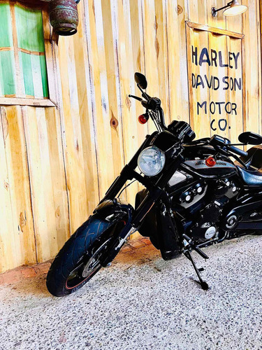 Imagem 6 de 10 de Harley Davidson Night Rod Special