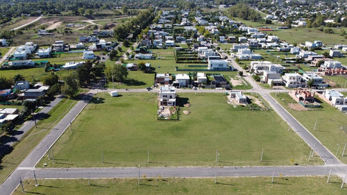 Imagen 13 de 14 de Lote 12x30 En Don Carlos Ii - 138 506 Y 507