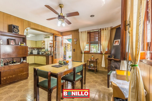 Imagen 15 de 30 de Casa 5 Ambientes Venta Villa Pueyrredon