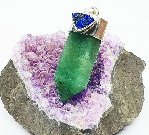 Imagen 3 de 4 de Dije De Punta De Jade Y Lapislázuli Con Plata