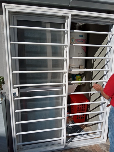 Puerta Reja Para Balcon 200x200cm En Caño Horizontal