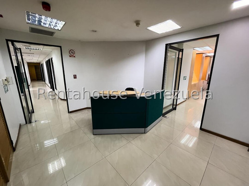 Oficina En Venta - Urb. Chacao.