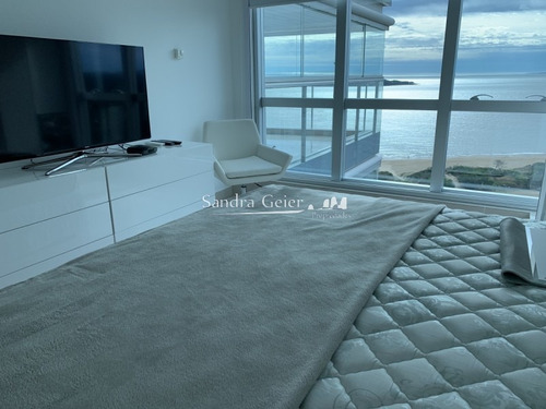 Mansa- Excepcional Pent House- Ref: 1321