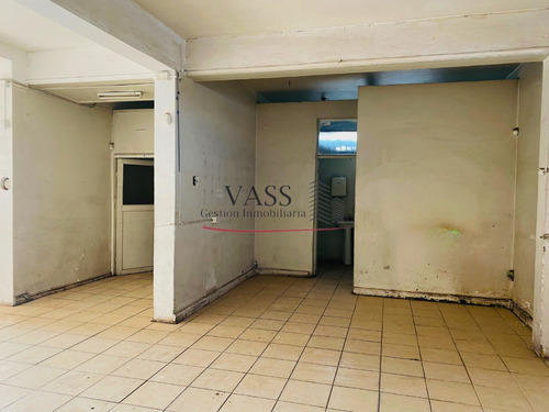 Vass Arrienda Local Comercial Lugar Estratégico P. Alto Stgo