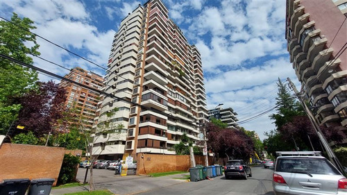 Departamento En Venta De 4 Dorm. En Las Condes