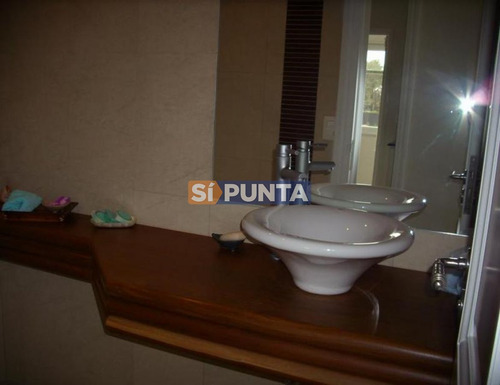 Imagen 9 de 11 de Apartamento En Playa Brava Con 3 Dormitorios