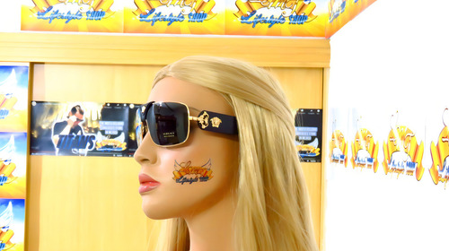 Lentes De Sol Versace Ve2207q Squared Baroque 140mm Suns Color Gold/black 1002/87