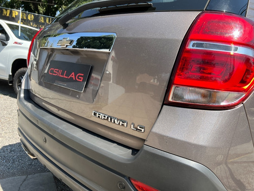 Imagen 10 de 25 de Chevrolet Captiva Diesel 2.2 Ls 2015 3 Corridas De Asientos
