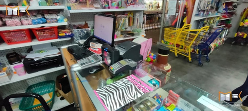 Imagen 25 de 28 de Mk Inmobiliaria Vende Fondo De Comercio De Piñatería En La Ciudad Comercial La Cascada, Los Teques / 04126968207