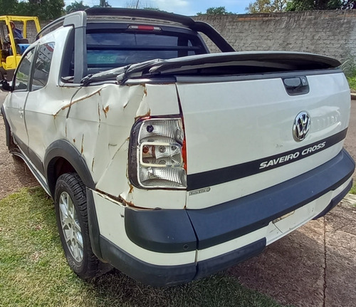 Imagem 11 de 16 de Sucata Volkswagen Saveiro Cross 2015 Para Vendas De Peças