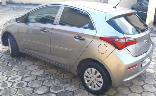 Hyundai HB20 1.0 UNIQUE 12V FLEX 4P MANUA