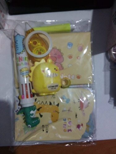 Kit De Papeleria Kawaii Dinosaurio Amarillo