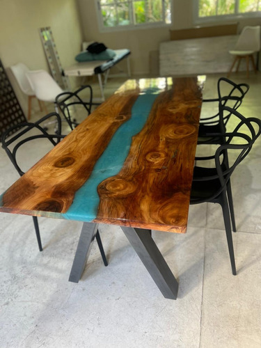 Mesa Con Rio De Resina Epoxi