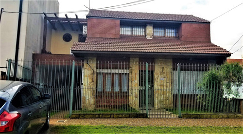 Casa 5 Ambientes Venta  Quilmes Oeste Permuta