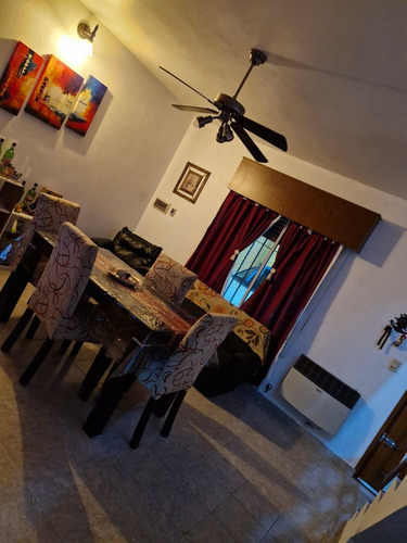 Casa En Moreno Centro.