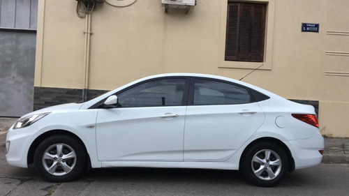 Hyundai Accent 1.4 Extra Full