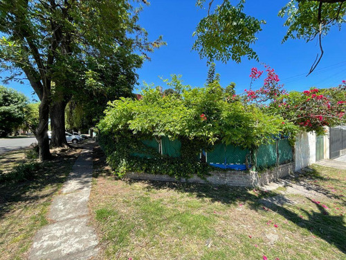 A. Nervo 1019 Esq. Caseros, Lomas De Zamora - Lote En Esquina C/ 3 Viviendas