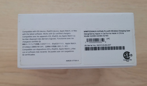 Caja De Airpods Pro Gen 1 Con Papelería Y 2 Pares De Gomas Blanco (Usado)