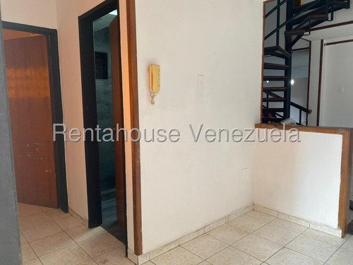 Townhouse En Alquiler En La Granja Naguanagua Valgo Comodo Amplio Cocina Moderna