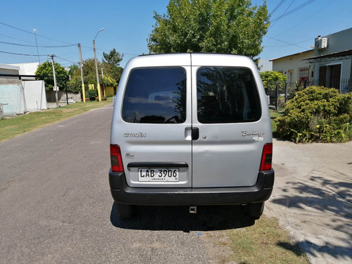 Imagen 3 de 8 de Citroën Berlingo 2010 1.4 Aa