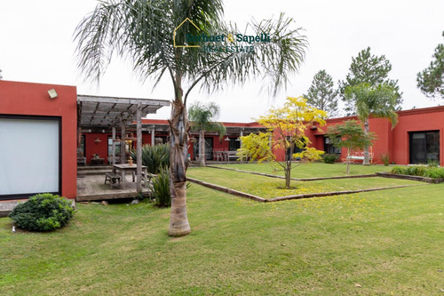 Magnífica Casa En Venta En Barrio Privado Carmel