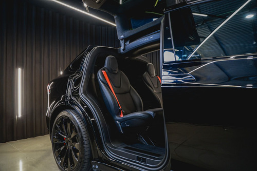 Tesla Model X Elétrico Plaid