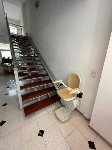 Sillas Sube Salva Escaleras Marca Acorn ,venta E Instalación