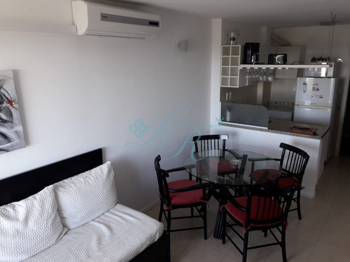 Apartamento En Roosevelt - Punta Del Este- Ref: 205