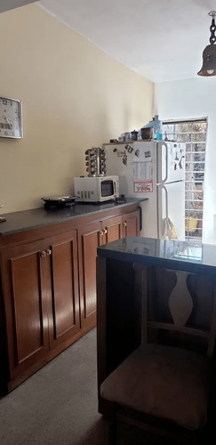 Venta Casa.union. 4 Dormitorios,2 Baños, Cochera, Barbacoa.