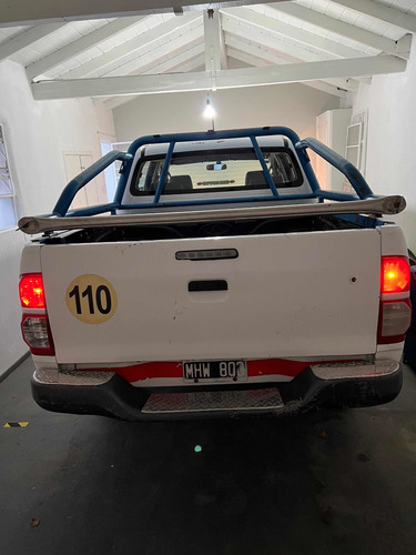 Imagen 8 de 15 de Toyota Hilux 2013 2.5 Cd Dx Pack I 120cv 4x2