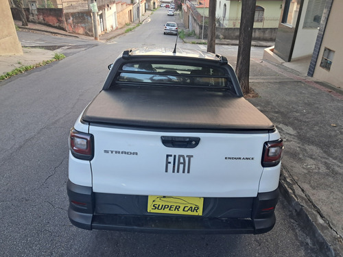 Fiat Strada 1.4 Endurance Cab. Dupla Flex 4p