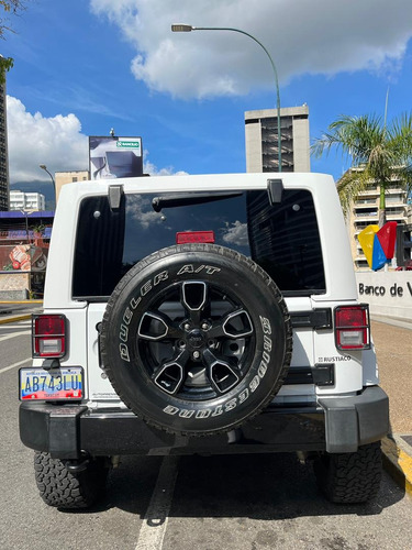 Imagen 9 de 14 de Jeep Wrangler Sahara 2017