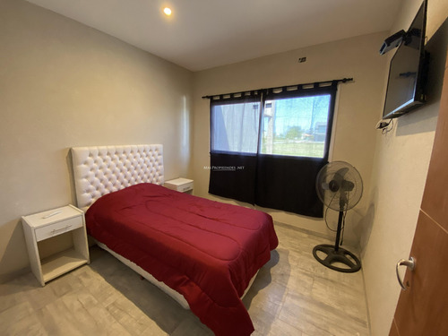 Imagen 8 de 18 de Casa En Venta Canning 4 Ambientes En Santo Domingo