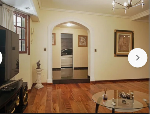 Excelente Chalet En Una Zona Muy Tranquila De Caballito