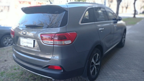 Imagen 4 de 13 de Kia Sorento 2.2 Ex
