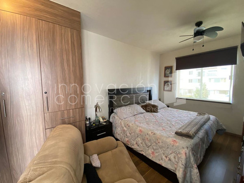 Casa Dúplex, En Venta, De 2 Niveles En Valle De Juriquilla