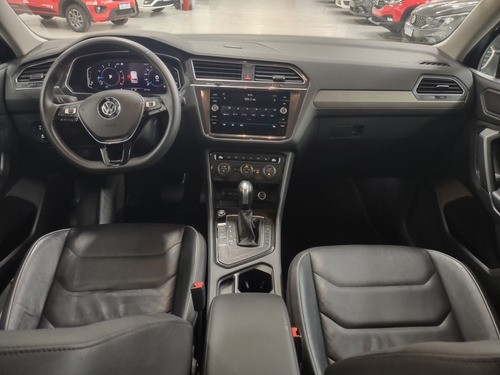 Imagem 13 de 15 de Volkswagen Tiguan Allspace 1.4 250 Tsi Flex 19/2020