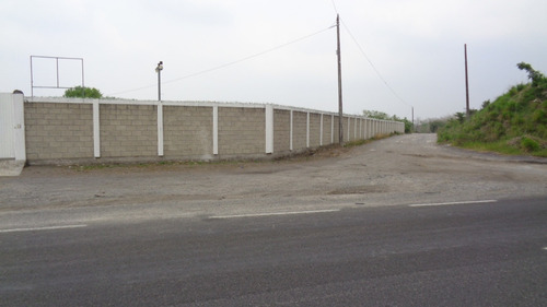 Imagen 5 de 14 de Venta De Terreno Con Oficinas Y Patio De Maniobras Bardeado