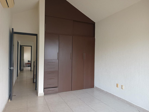 Quintas Al Andaluz Casa En Venta 3 Recamaras Cuarto De Serv Y Roof Garden Como Inversión