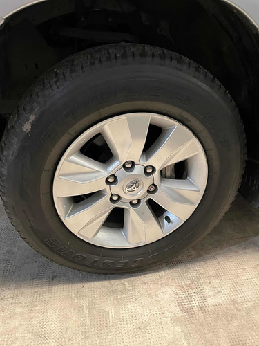 Imagen 15 de 15 de Toyata Hilux Srv 4x2 2.8 Tdi 2018