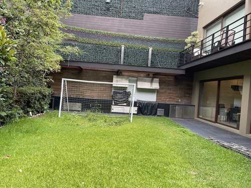 Residencia Espectacular En Paseo De Los Laureles