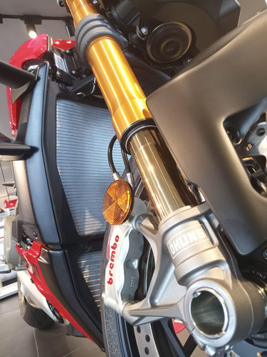 Ducati Streetfighter V4s