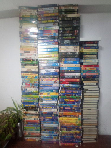 Imagen 3 de 4 de Televisor 32 Toshiba+vhs Toshiba+ Peliculas Infantiles Vhs