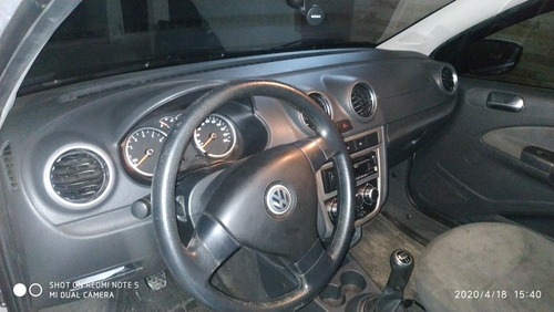 Volkswagen Voyage 2010 1.0 Vht Trend Total Flex 4p