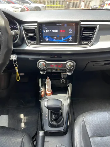 Kia Rio 1.4 automatico full