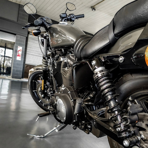 Imagen 10 de 20 de Harley Davidson Sporters Iron 883