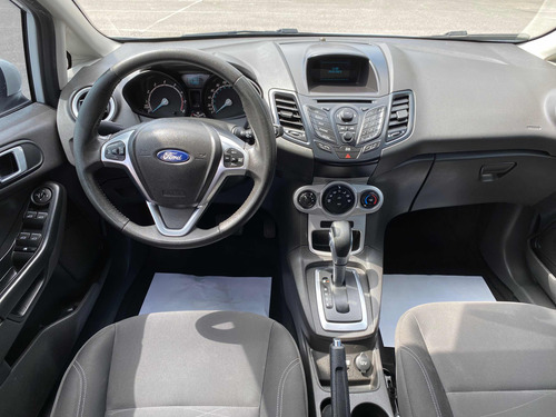 Ford Fiesta Kinetic Design 2017 1.6 Se Powershift 120cv