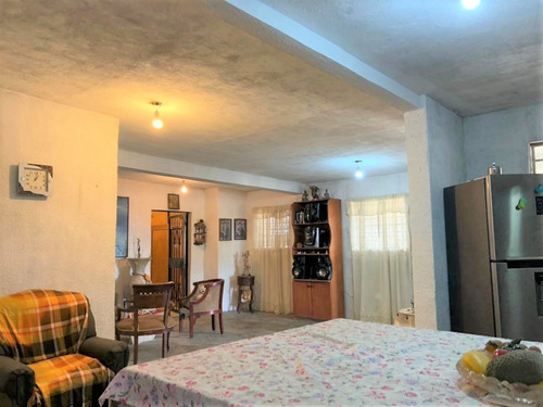 Casa Lomas De Club De Campo